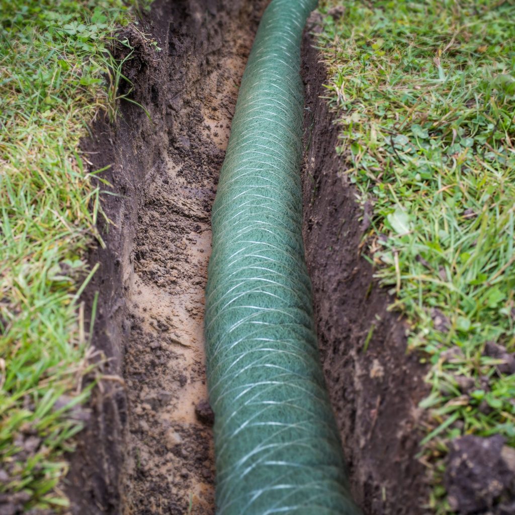 Drainage et racines avec le drain enrobé Fiberdrain TP